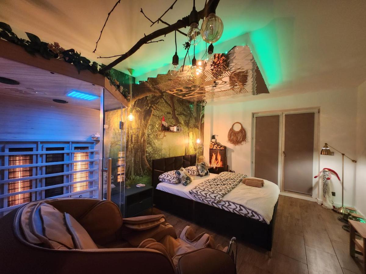 Warszawa Wola Wyjatkowe Studio Z Jacuzzi, Sauna I Fotelem Do Masazu - Exceptional Studio In Warsaw With Jacuzzi, Sauna And Massage Chair Exterior foto