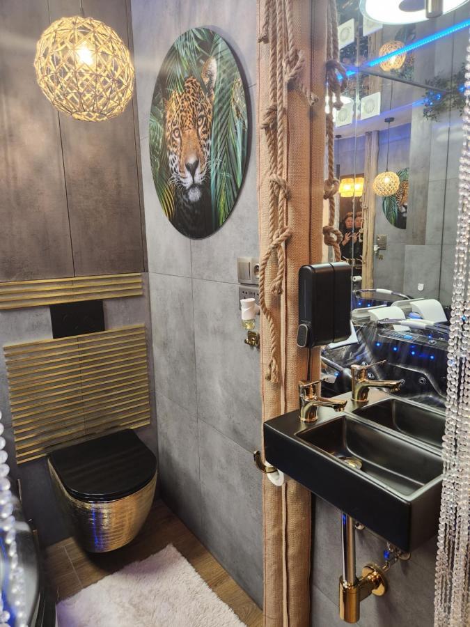 Warszawa Wola Wyjatkowe Studio Z Jacuzzi, Sauna I Fotelem Do Masazu - Exceptional Studio In Warsaw With Jacuzzi, Sauna And Massage Chair Exterior foto